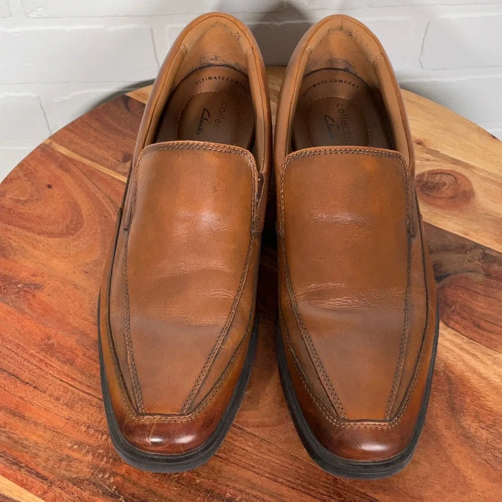 Clarks Ultimate Comfort Shoes Men 9.5W Carmel Brown Slip On Loafers‎ Dress 22261